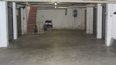 Garage en vente au centre de la Vila de Llançà