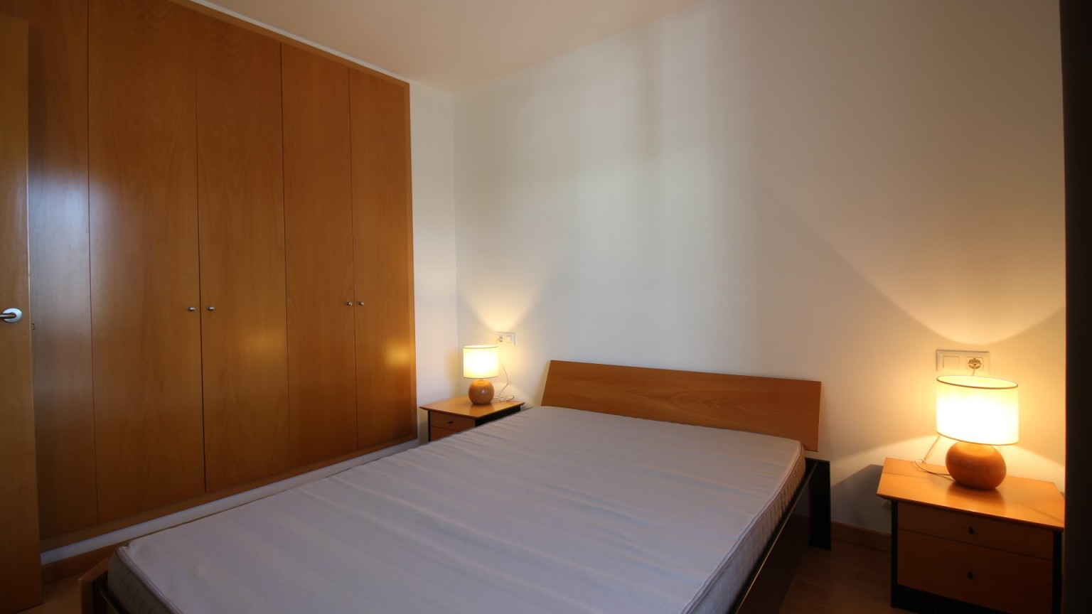 Apartamento en Sta. Margarita con 1 dormitorio, plaza de parking y piscina comunitaria. 
