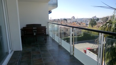 Apartamento en Sta. Margarita con 1 dormitorio, plaza de parking y piscina comunitaria. 