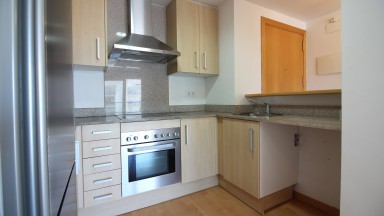 Apartamento en Sta. Margarita con 1 dormitorio, plaza de parking y piscina comunitaria. 