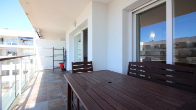 Apartamento en Sta. Margarita con 1 dormitorio, plaza de parking y piscina comunitaria. 