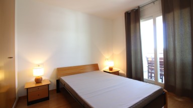 Apartamento en Sta. Margarita con 1 dormitorio, plaza de parking y piscina comunitaria. 