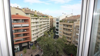 Oficina de alquiler, zona Eixample de Girona.