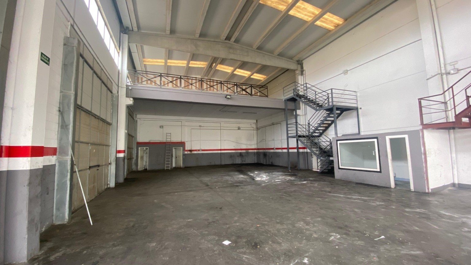 Industrial building for rent in Vilafant.