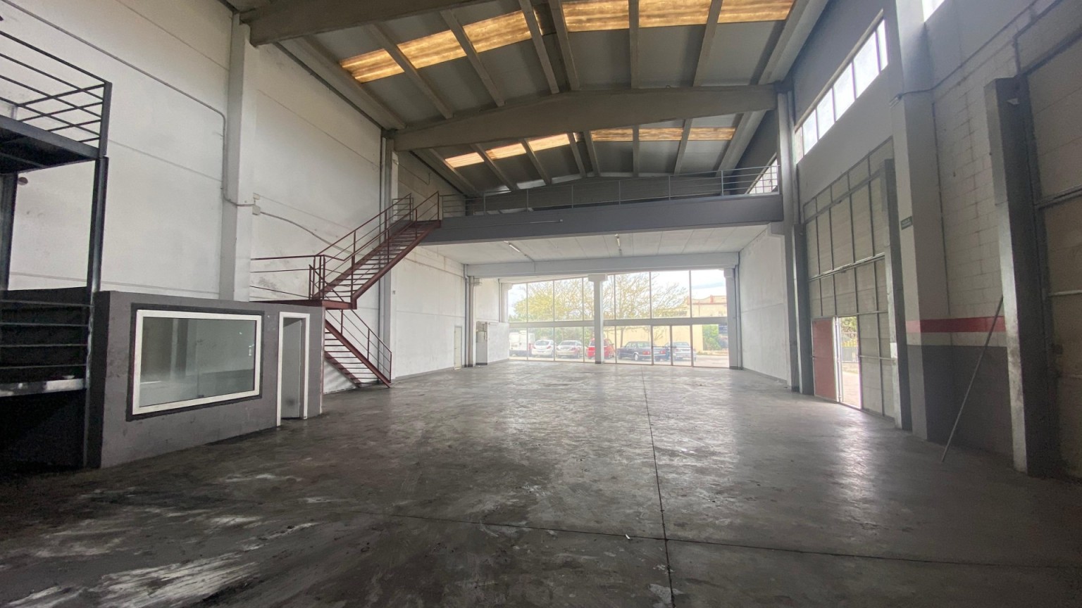 Nave industrial de alquiler en Vilafant.