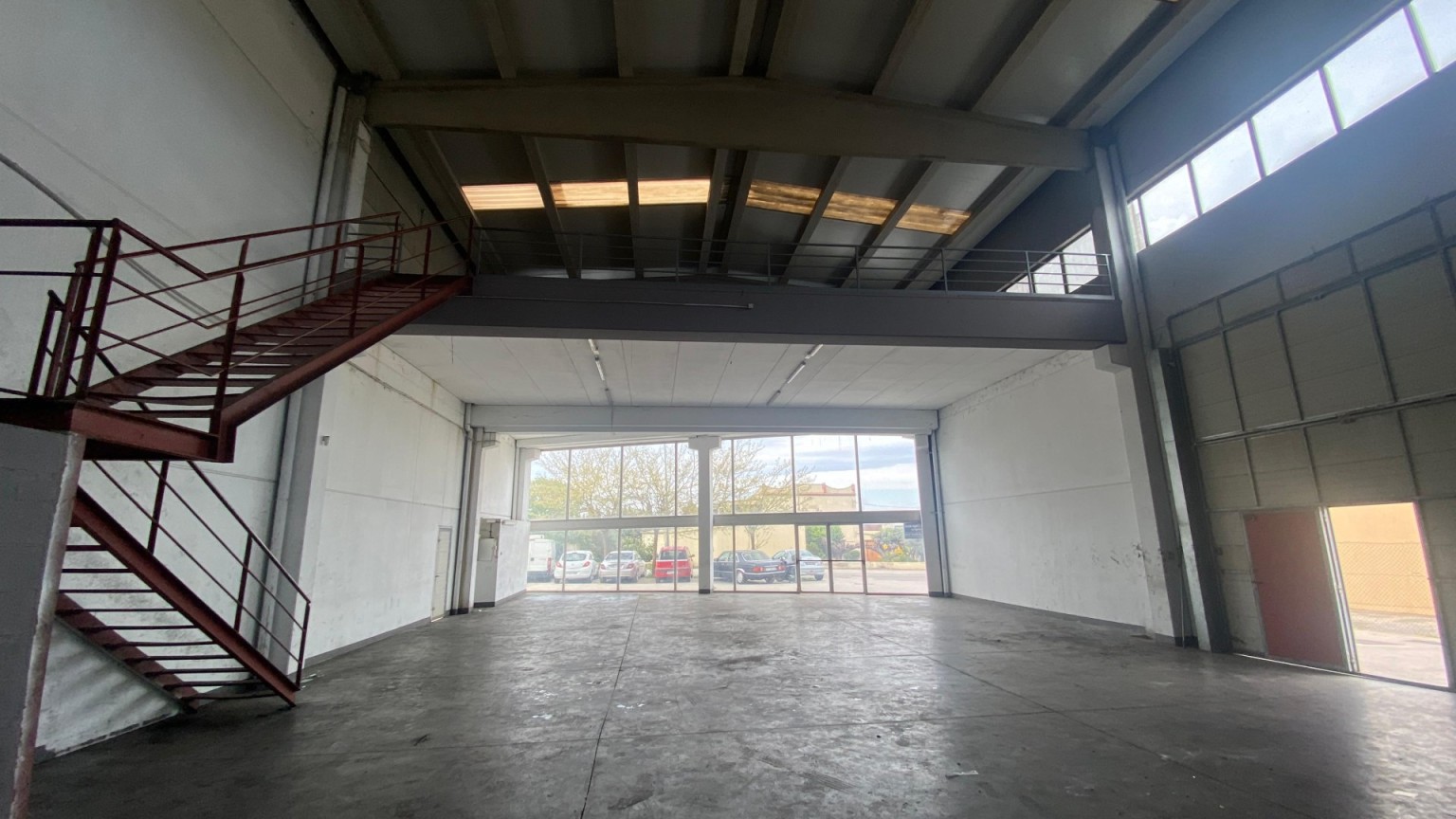 Nave industrial de alquiler en Vilafant.
