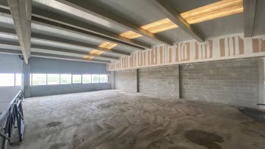 Industrial building for rent in Vilafant.