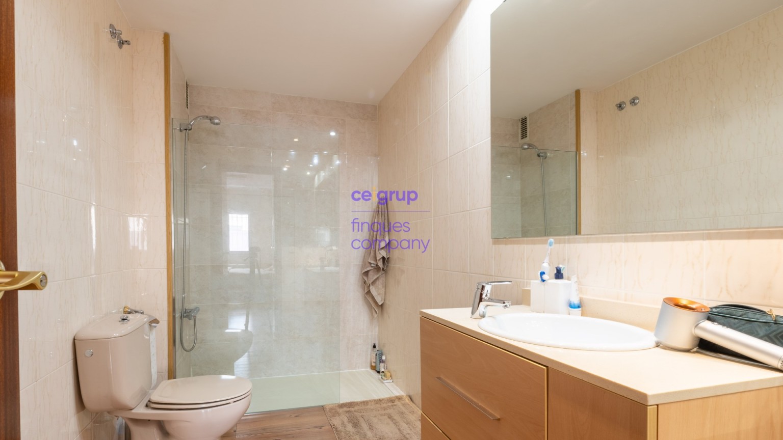 Piso en venta con aparcamiento y trastero