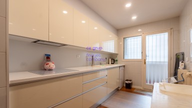 Piso en venta con aparcamiento y trastero