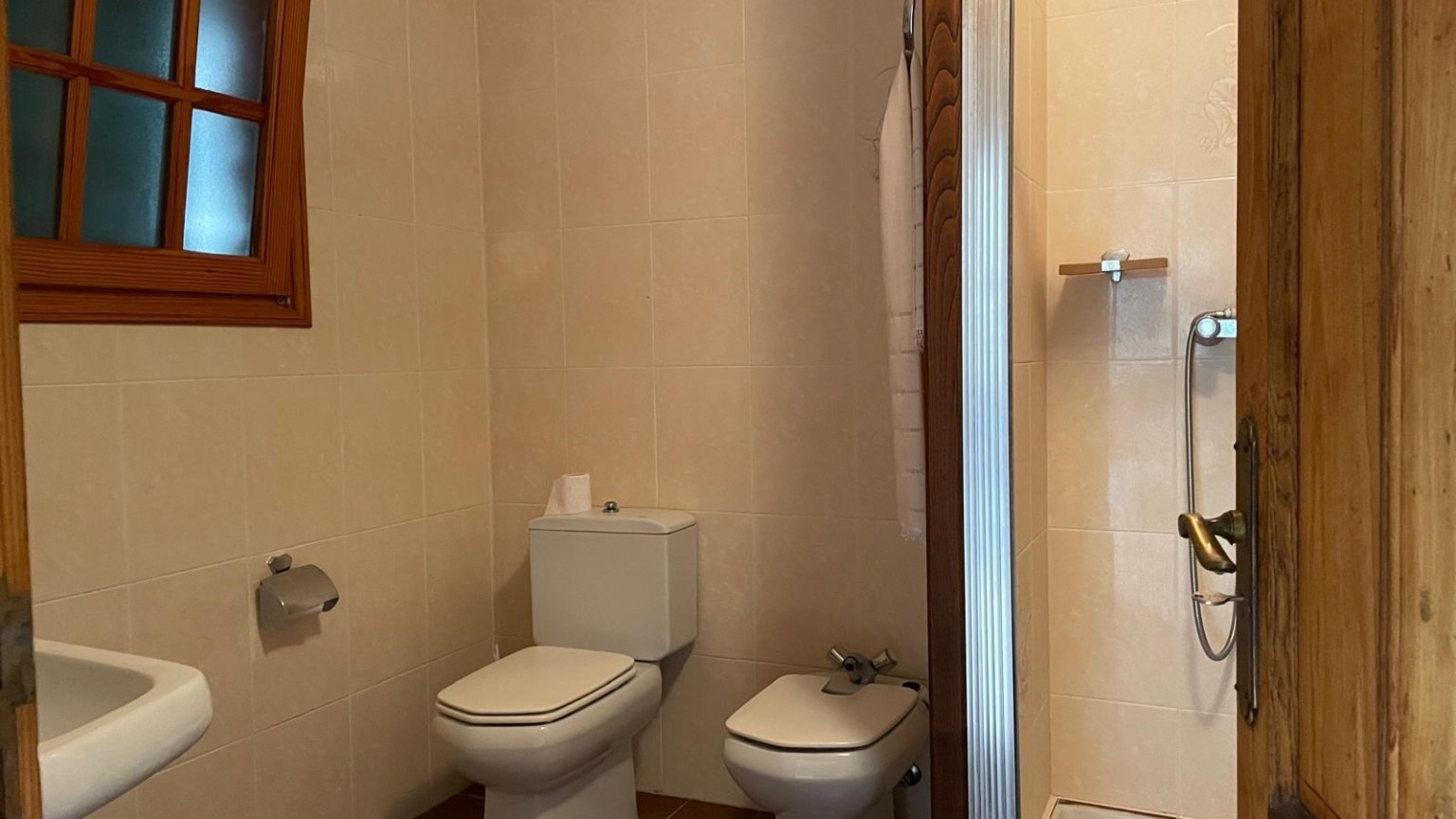 Rustic house for sale, with garden, in Sant Llorenç de la Muga