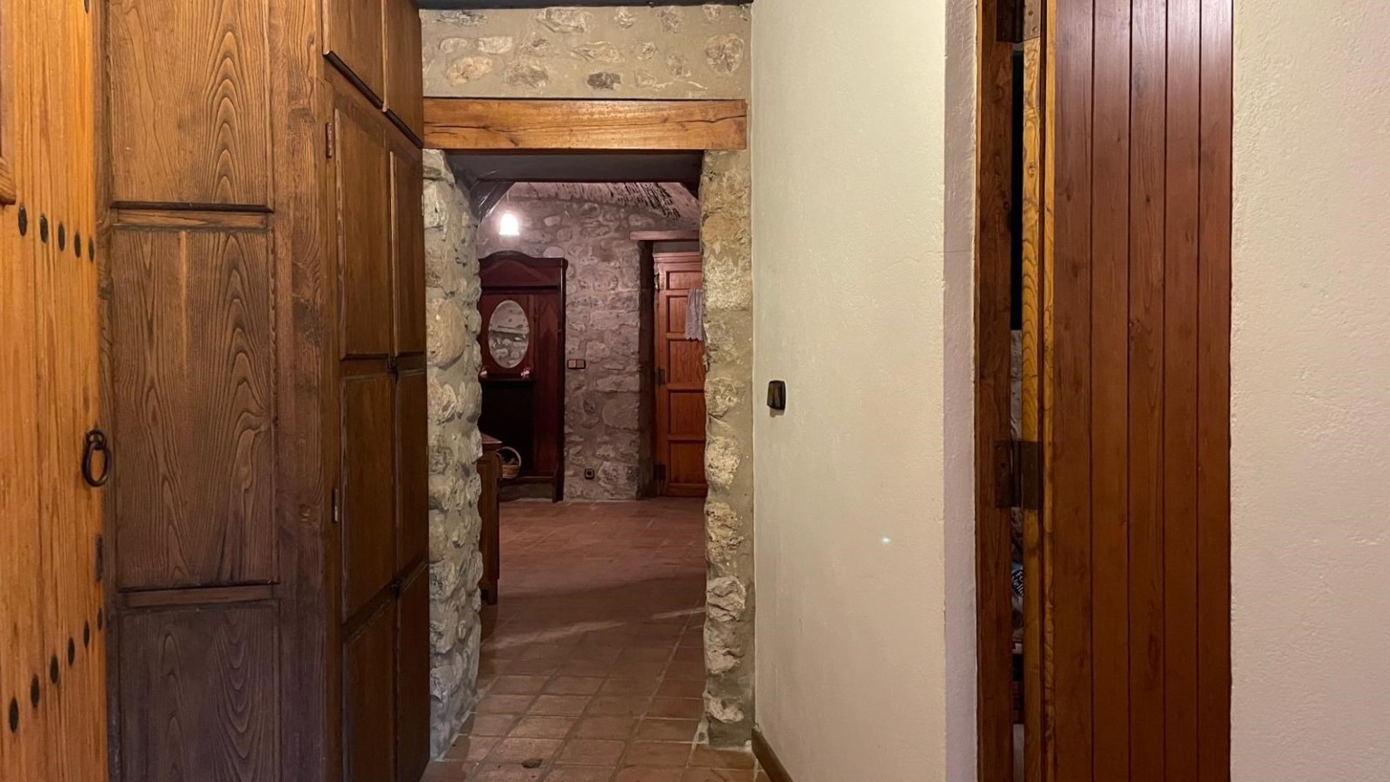 Rustic house for sale, with garden, in Sant Llorenç de la Muga