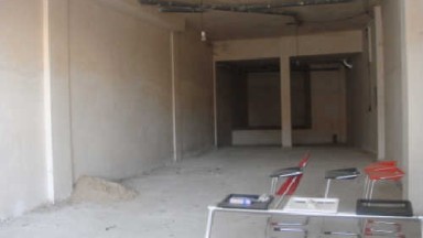 Local de alquiler, de 120m2, en la Devesa de Girona. 