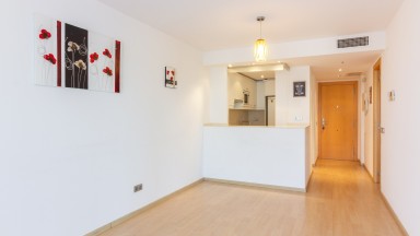 Apartamento en alquiler,  complejo residencial Port gran, con dos dormitorios, parking y trastero.