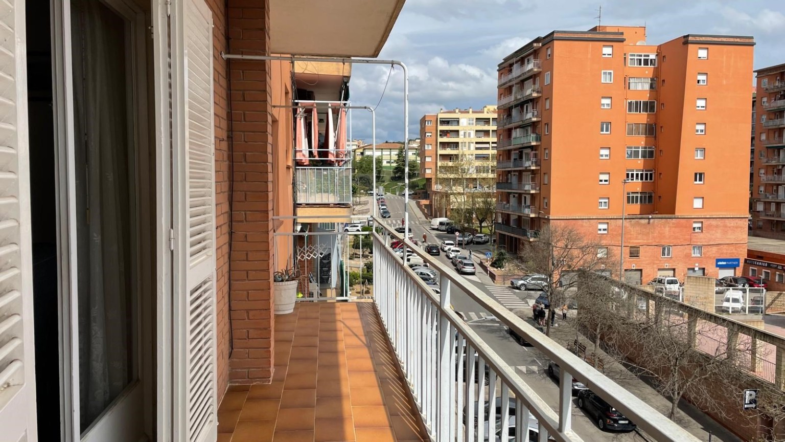 Piso en venta de 3 dormitorios, zona parc Bosc, en Figueres