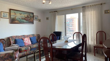 Piso en venta de 3 dormitorios, zona parc Bosc, en Figueres