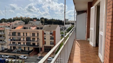 Piso en venta de 3 dormitorios, zona parc Bosc, en Figueres