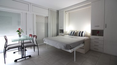 Estudio en venta, con LICENCIA TURISTICA frente al mar, en Roses 