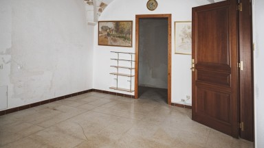 Magnífica casa en venta, de tres plantas, en Borrassà