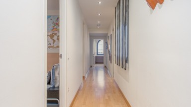 Appartement meublé à vendre ou louer 4 chambres et 2 places de parking.