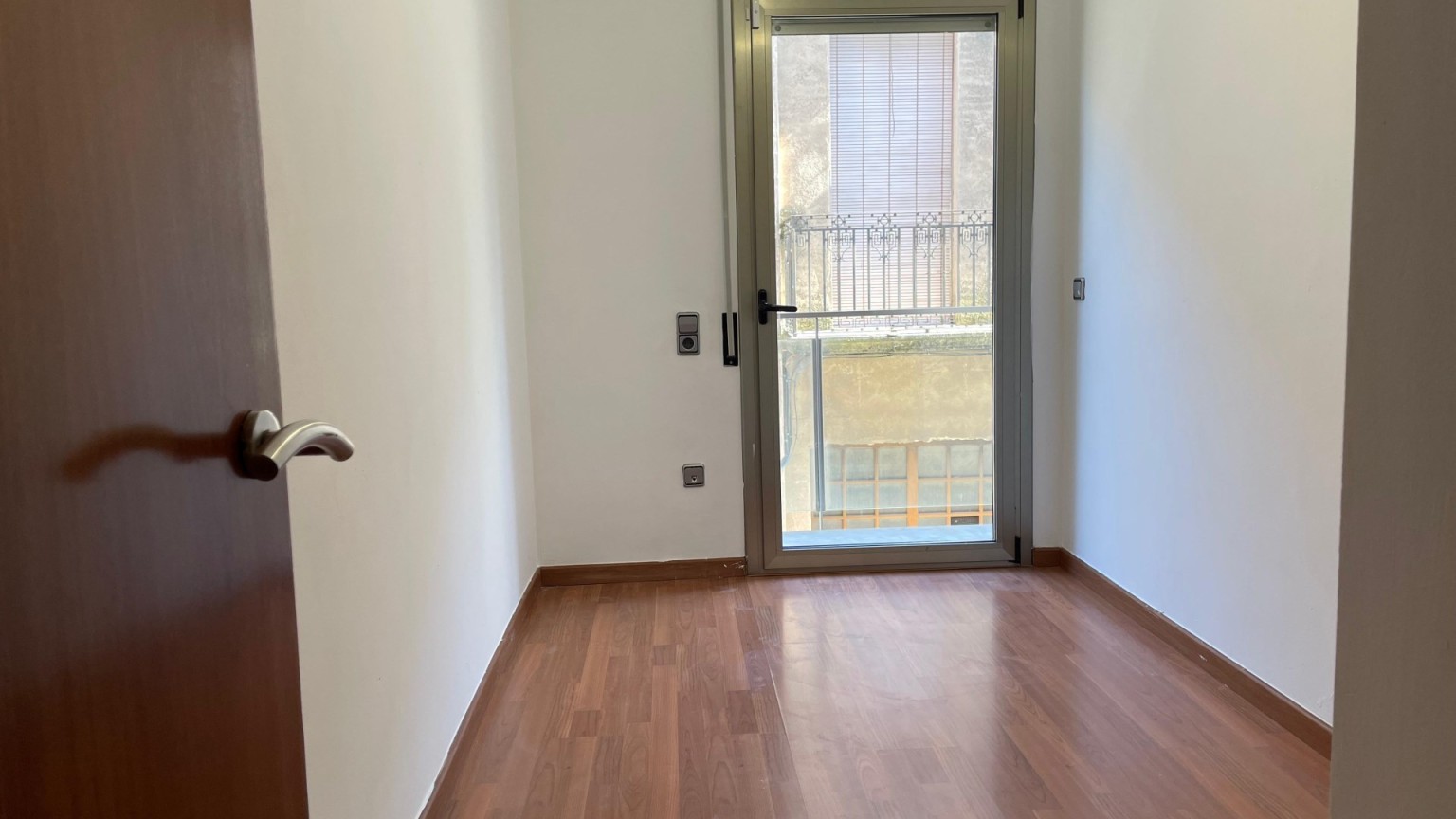 Pis en venda de tres habitacions amb pàrquing inclòs, a Figueres