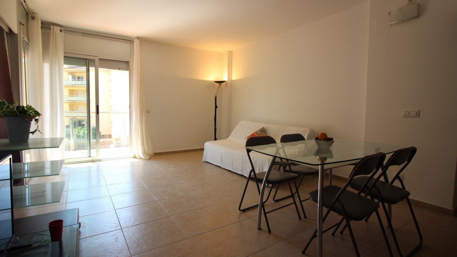 Apartament en venda,  amb dos dormitoris, pàrquing, traster i pisicna comunitària
