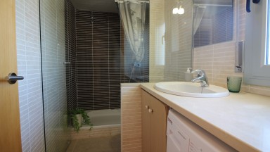 Apartament en venda,  amb dos dormitoris, pàrquing, traster i pisicna comunitària