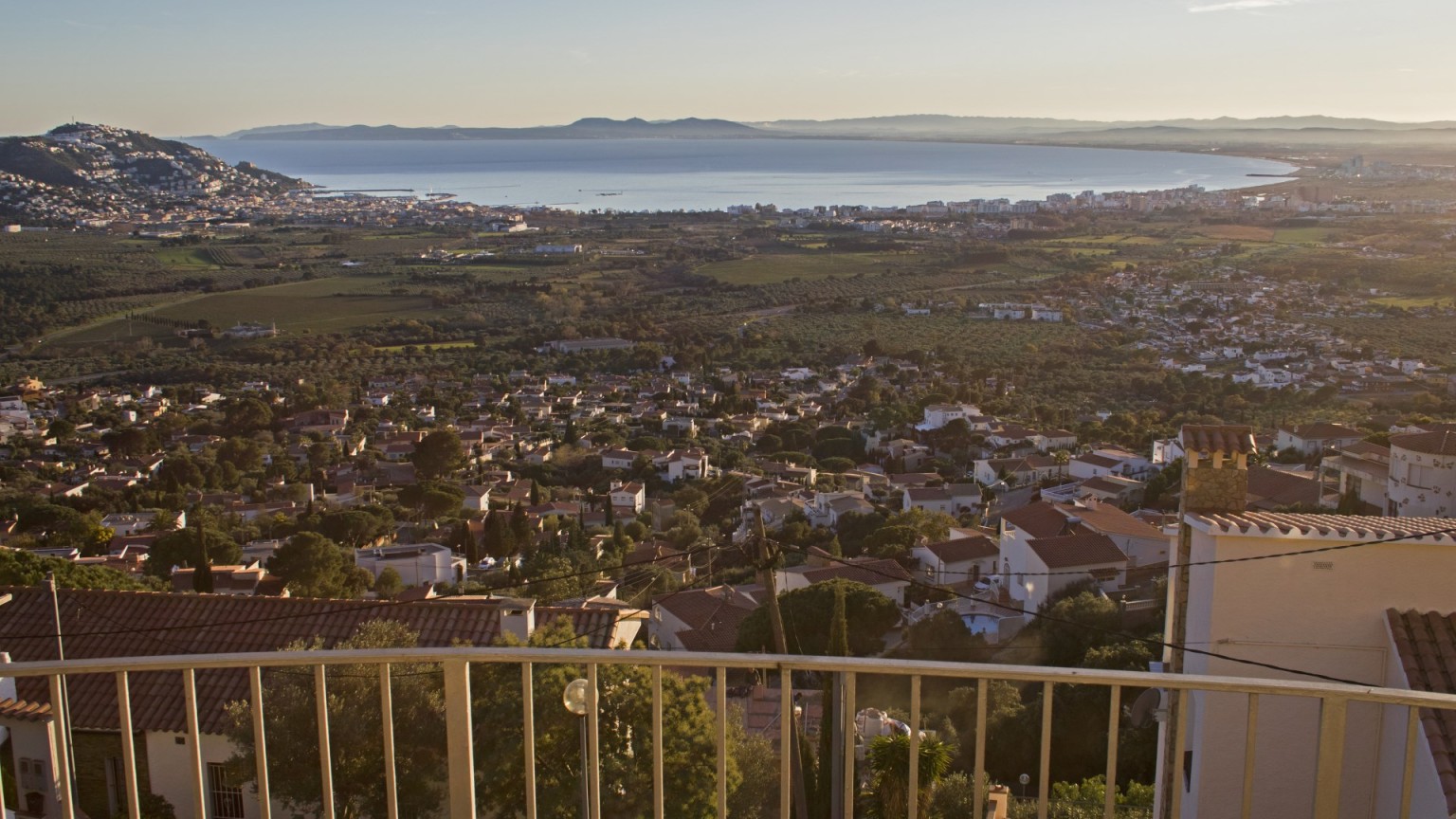Casa unifamiliar en venta,  en Mas Fumats, magnificas vistas a la badia de Roses