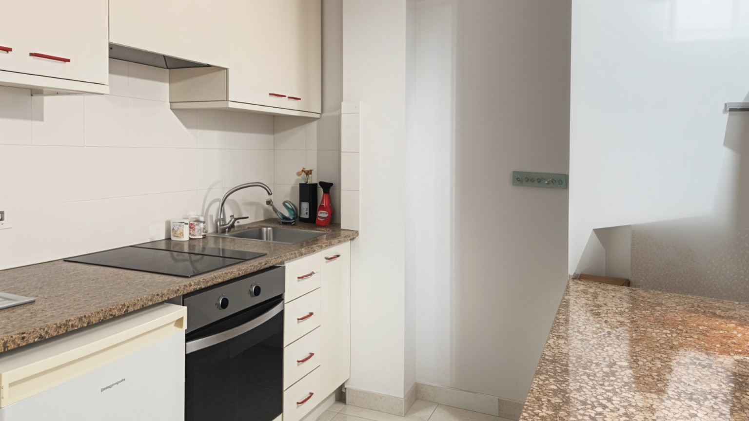 Acogedor piso en venta, de un dormitorio, con trastero incluido, en el centro de Figueres
