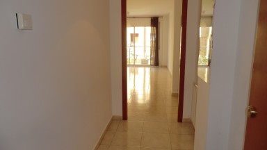Piso en el centro de Roses, con dos dormitorios, plaza de parking y trastero.