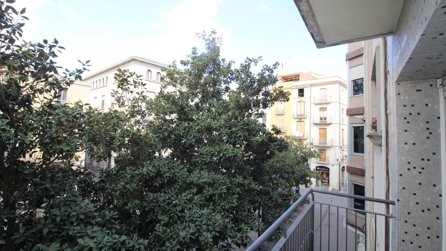 Piso en venta, de 3 habitaciones, en el centro de Figueres