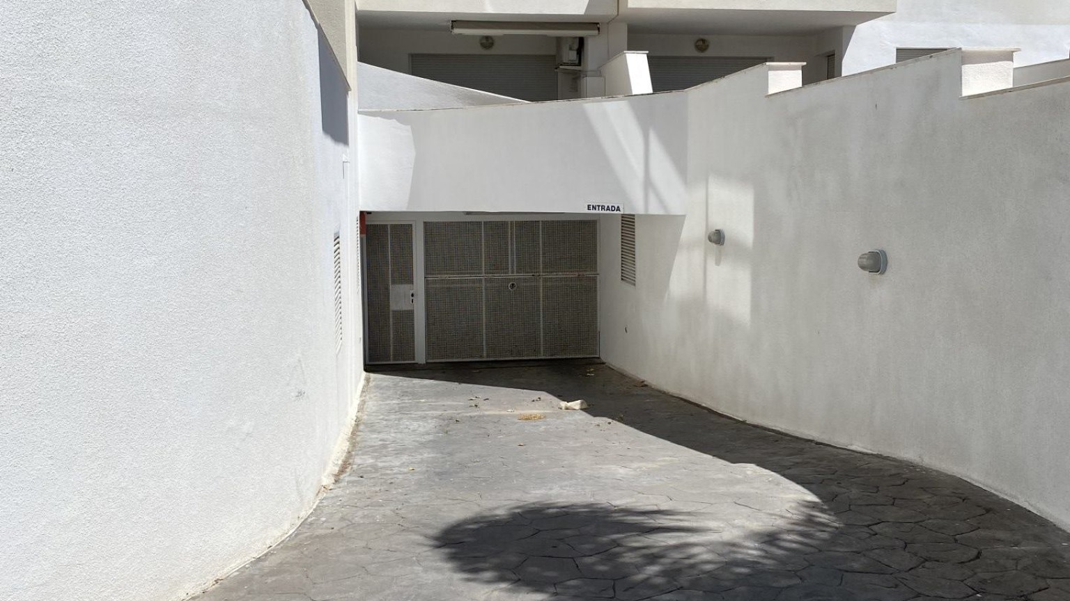 Place de parking souterrain dans l'immeuble Aqua Marina de Sta. Margarita