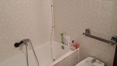 Edificio en venta, con local comercial y viviendas, a pocos metros de la Rambla, en Figueres