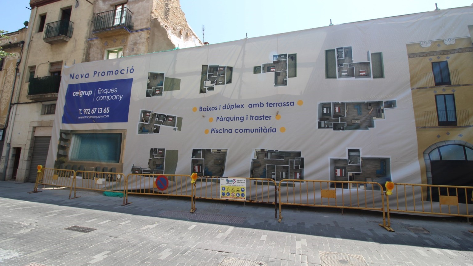 Piso de obra nueva en venta, con tres habitaciones y piscina comunitaria en Figueres