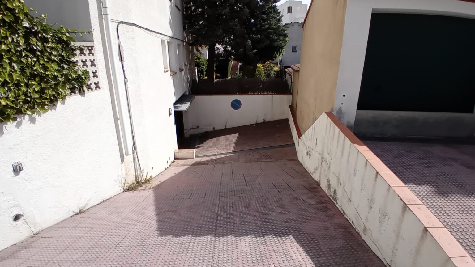 Parking en venta en garaje cerrado en La Farella