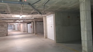 Parking en venta en garaje cerrado en La Farella