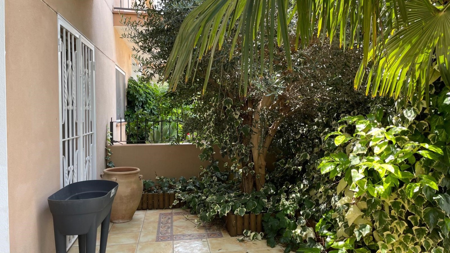 Townhouse for sale, two floors, with garden, area Olivar Gran de Figueres