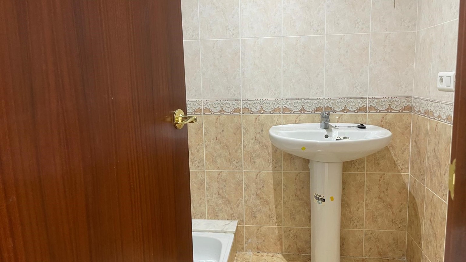 Townhouse for sale, two floors, with garden, area Olivar Gran de Figueres