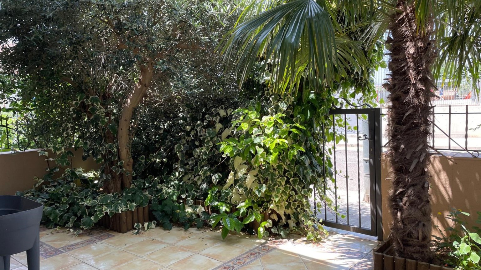 Townhouse for sale, two floors, with garden, area Olivar Gran de Figueres