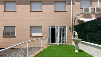 Townhouse for sale, two floors, with garden, area Olivar Gran de Figueres