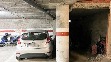 Parquing en venta en el centro de la Vila