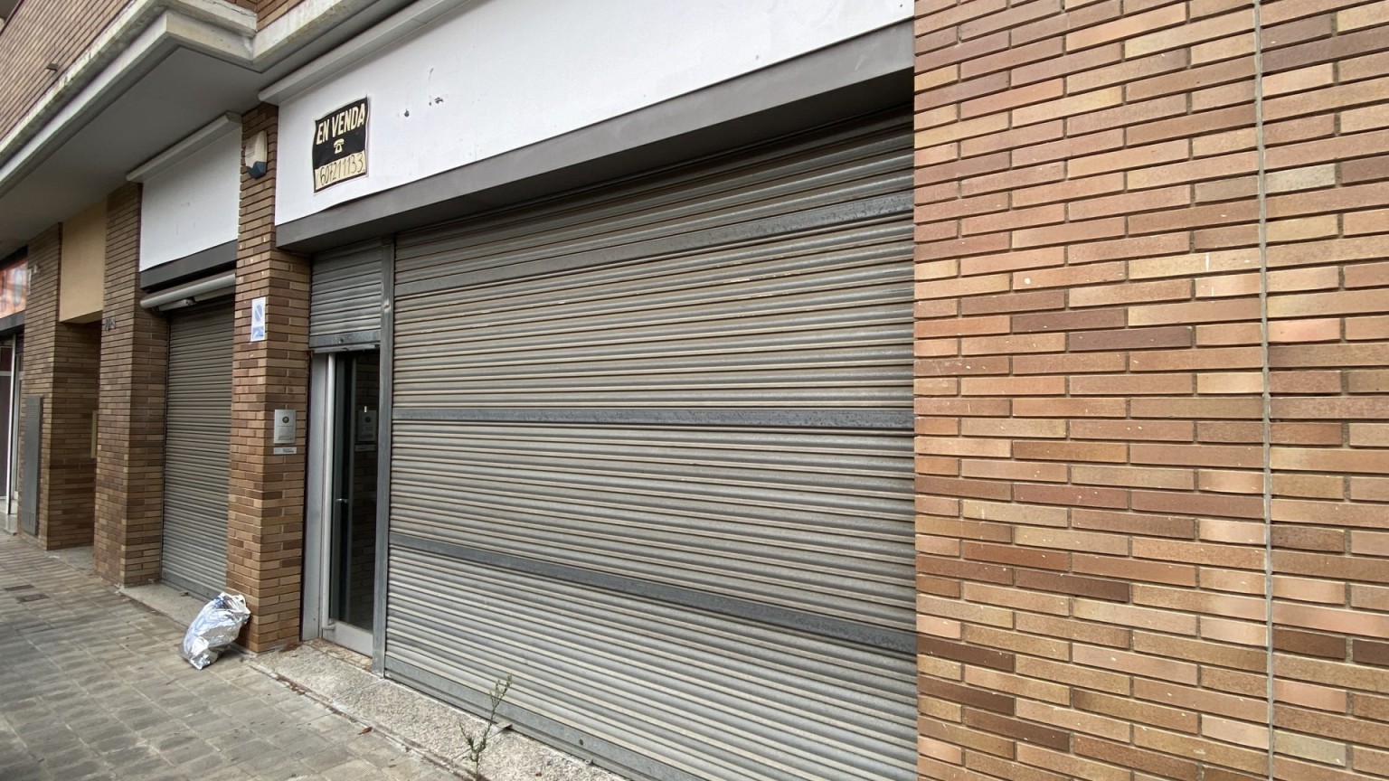 Local comercial en venda, de 140m².