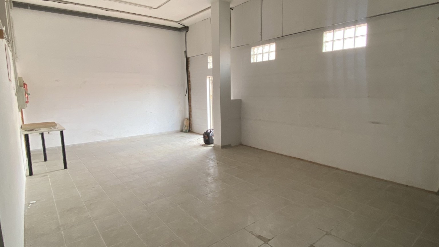 Local comercial en venda, de 140m².