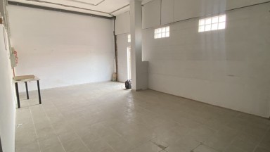 Local comercial en venda, de 140m².