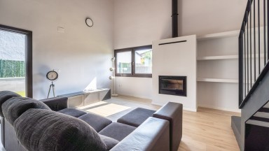 Magnífica casa unifamiliar en venda a Vilamacolum	