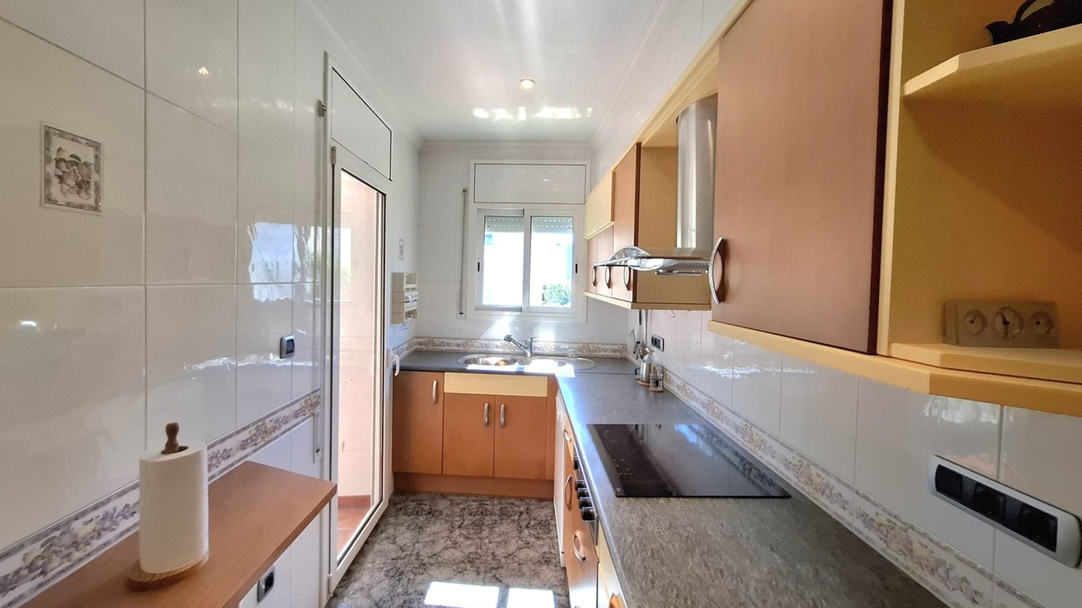Ampli apartament en venda al Port de Llança