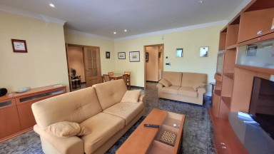 Ampli apartament en venda al Port de Llança