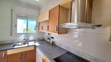 Ampli apartament en venda al Port de Llança