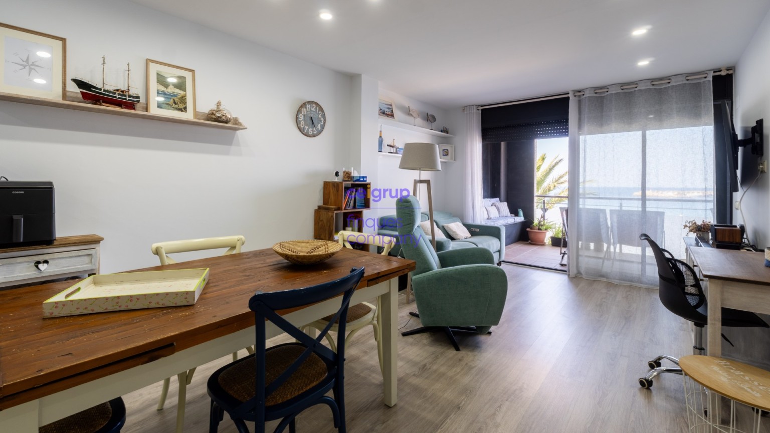 Apartamento en venta en primera línea de mar en El Port de Llançà 