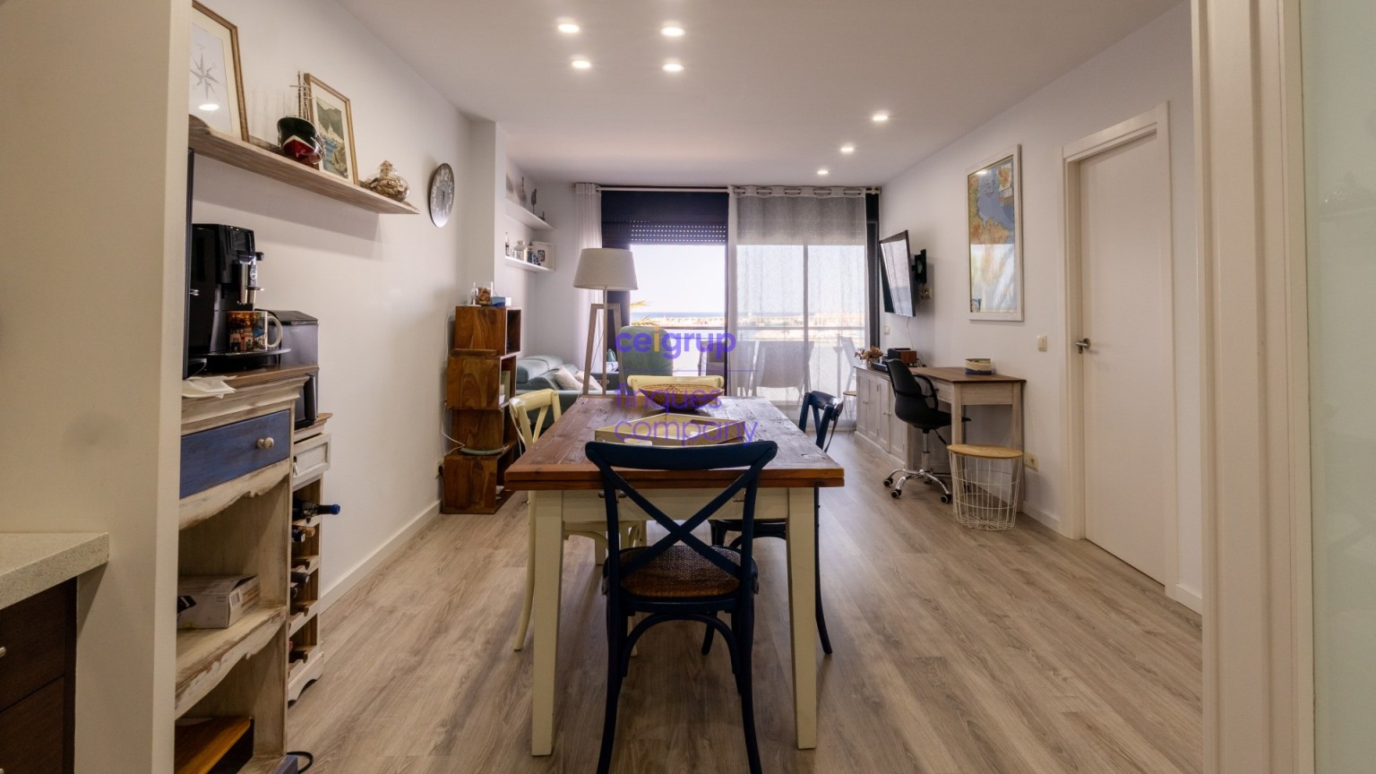 Apartamento en venta en primera línea de mar en El Port de Llançà 