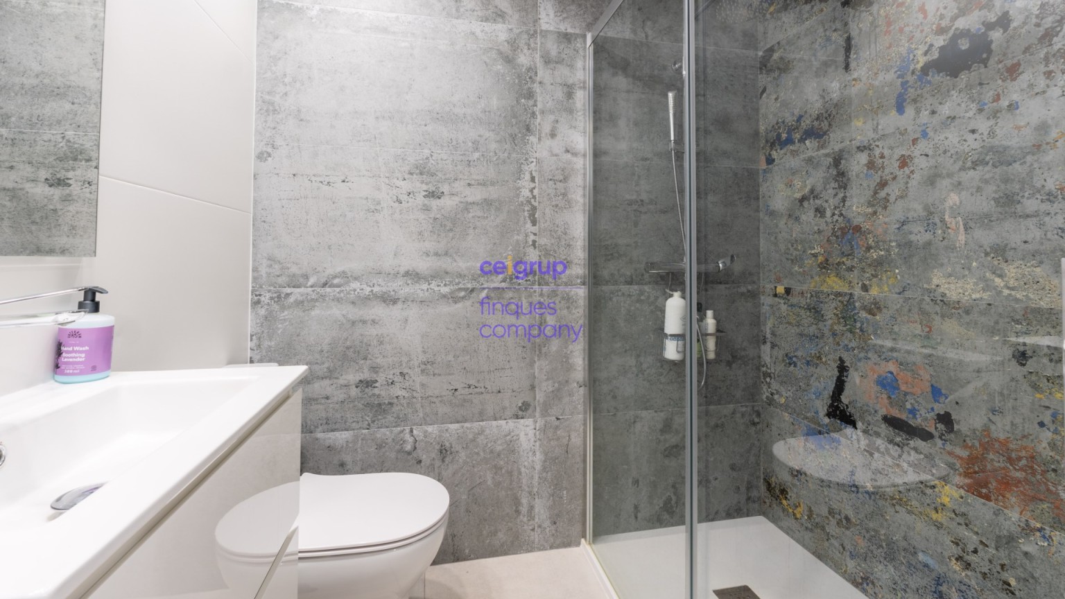 Apartamento en venta en primera línea de mar en El Port de Llançà 